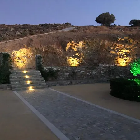 Syros With View And Pool *